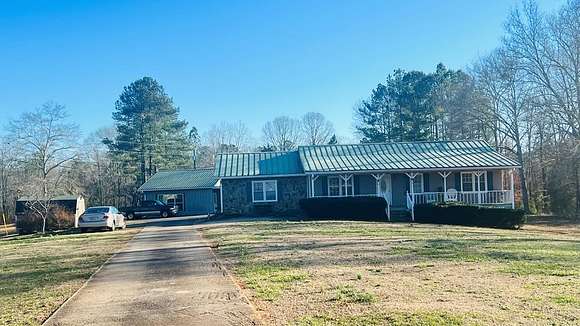 8.5 Acres of Residential Land with Home for Sale in Bowdon, Georgia