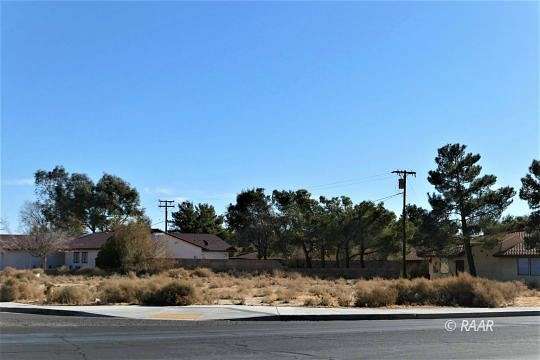 0.39 Acres of Commercial Land for Sale in Ridgecrest, California