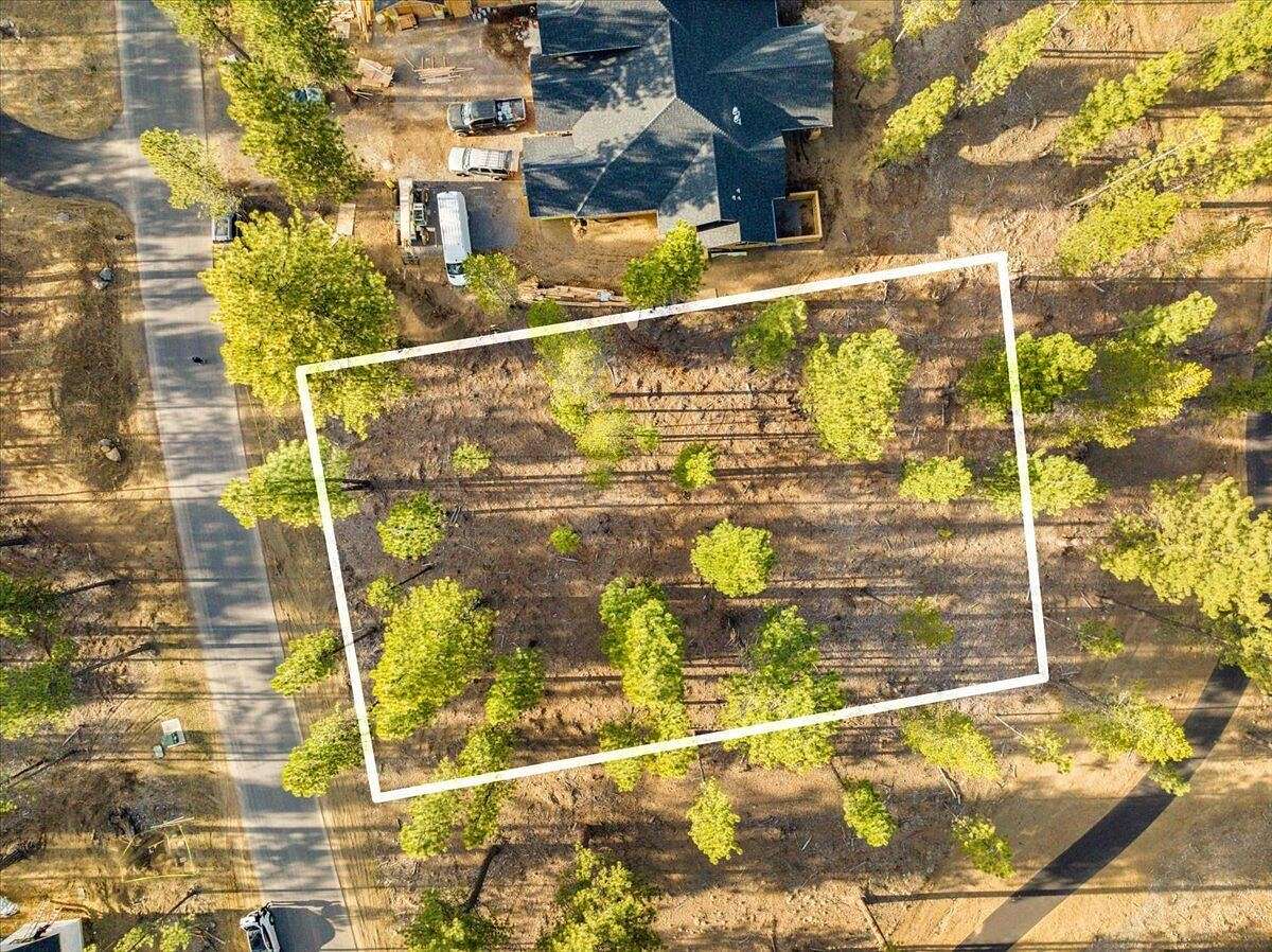 0.5 Acres of Residential Land for Sale in Bend, Oregon