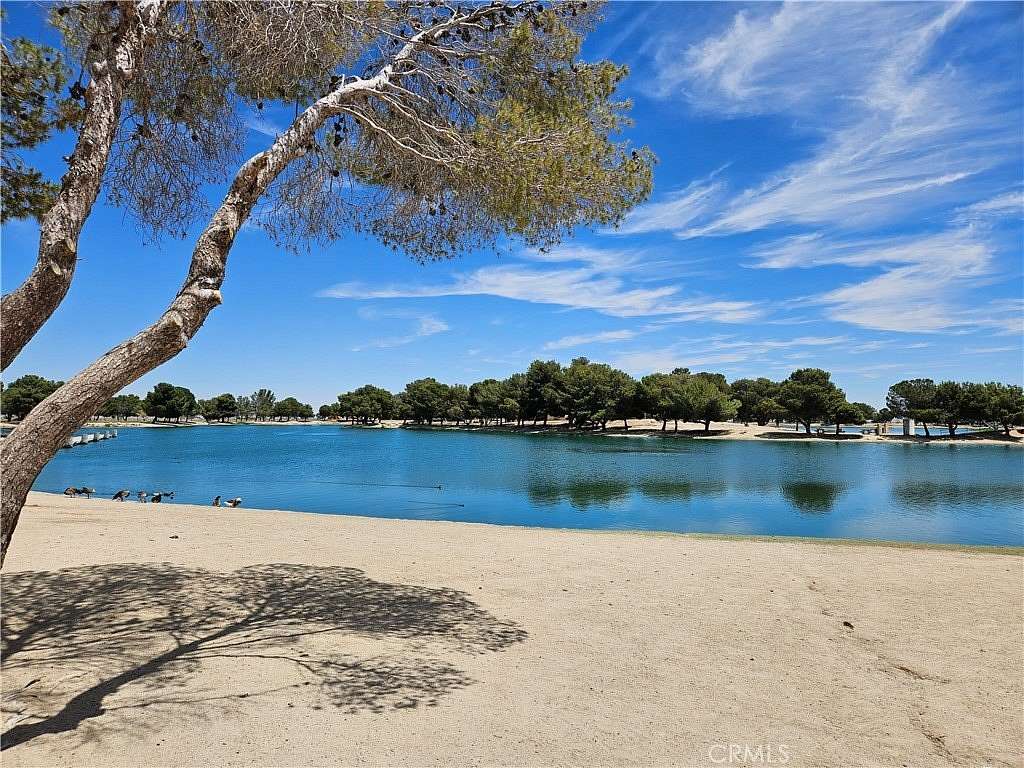 2.5 Acres of Residential Land for Sale in Antelope Acres, California