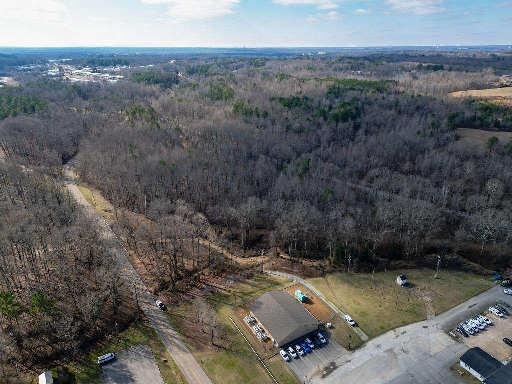 15.2 Acres of Land for Sale in Jackson, Tennessee