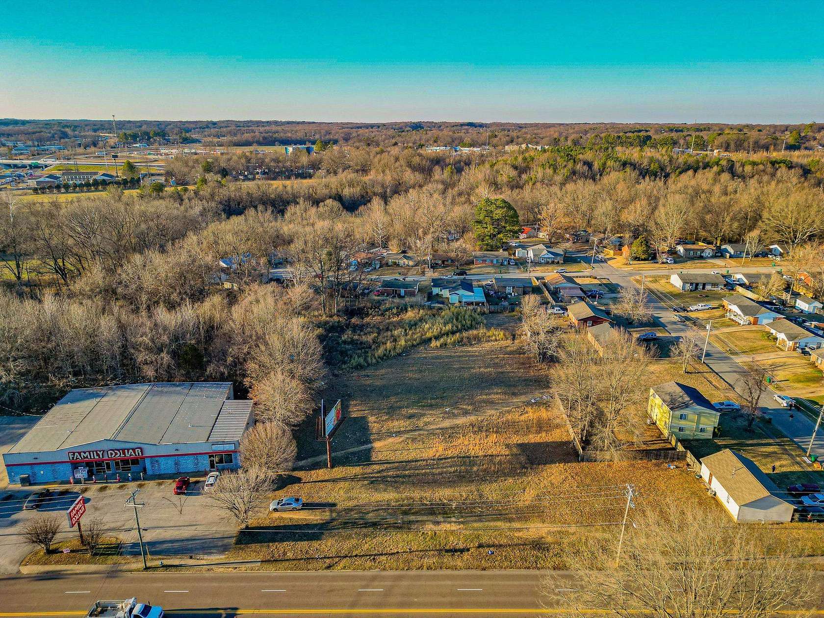 1.4 Acres of Mixed-Use Land for Sale in Jackson, Tennessee