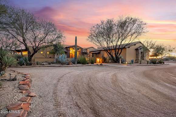 5 Acres of Land with Home for Sale in Scottsdale, Arizona