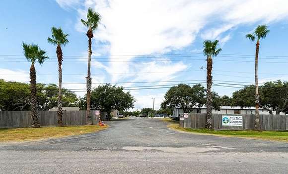 10 Acres of Improved Commercial Land for Sale in Corpus Christi, Texas