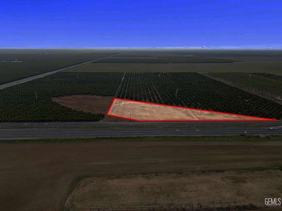 1.7 Acres of Residential Land for Sale in Ducor, California