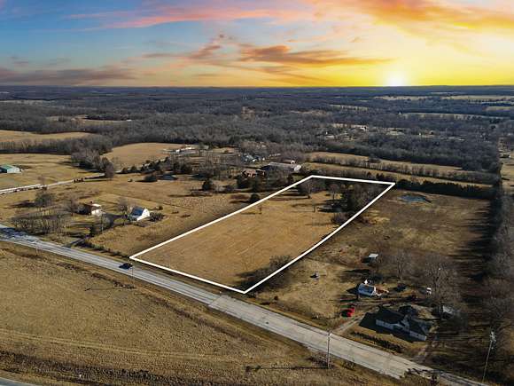 5 Acres of Residential Land for Sale in Willard, Missouri