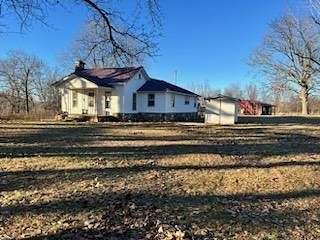 22.3 Acres of Land with Home for Sale in Koshkonong, Missouri
