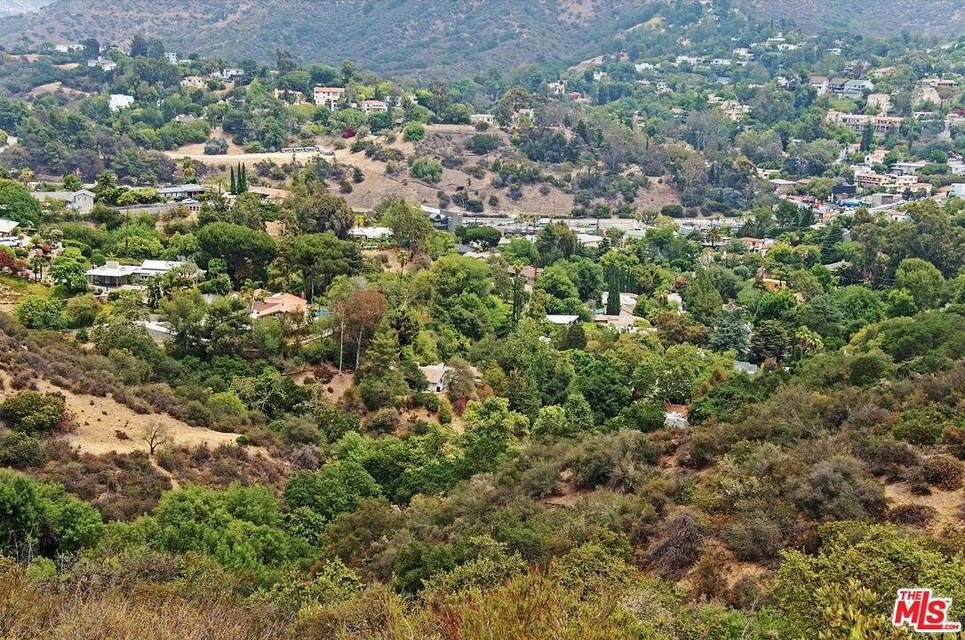 5.6 Acres of Land for Sale in Los Angeles, California