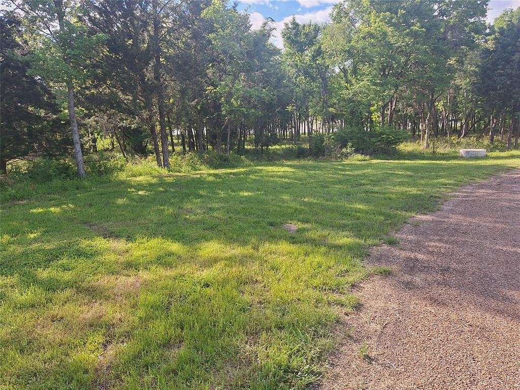 1.7 Acres of Residential Land for Sale in Mabank, Texas