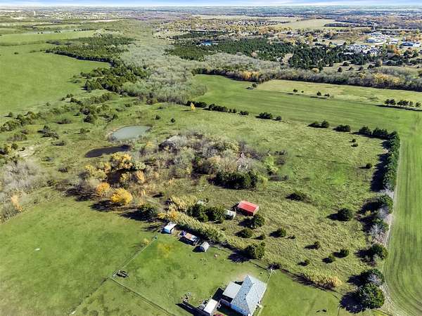 21.9 Acres of Land for Sale in Red Oak, Texas