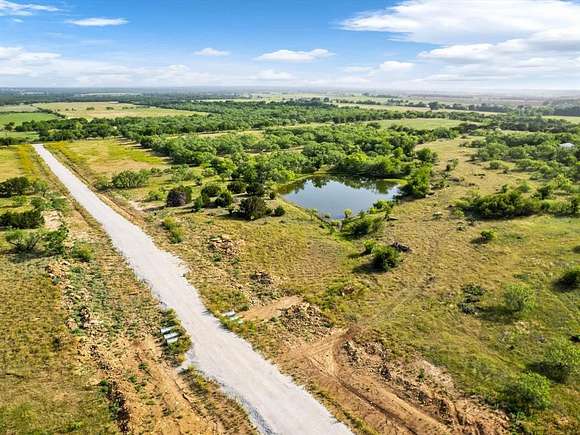 5 Acres of Land for Sale in Whitt, Texas