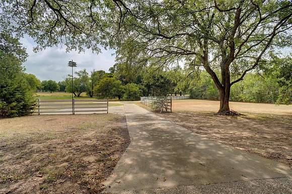 2.7 Acres of Residential Land for Sale in Colleyville, Texas