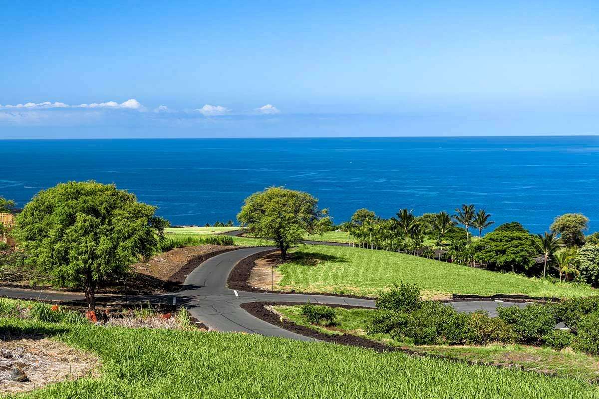 1.798 Acres of Residential Land for Sale in Kealakekua, Hawaii