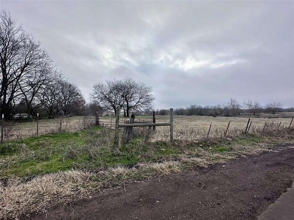 60.1 Acres of Land for Sale in Sulphur Springs, Texas