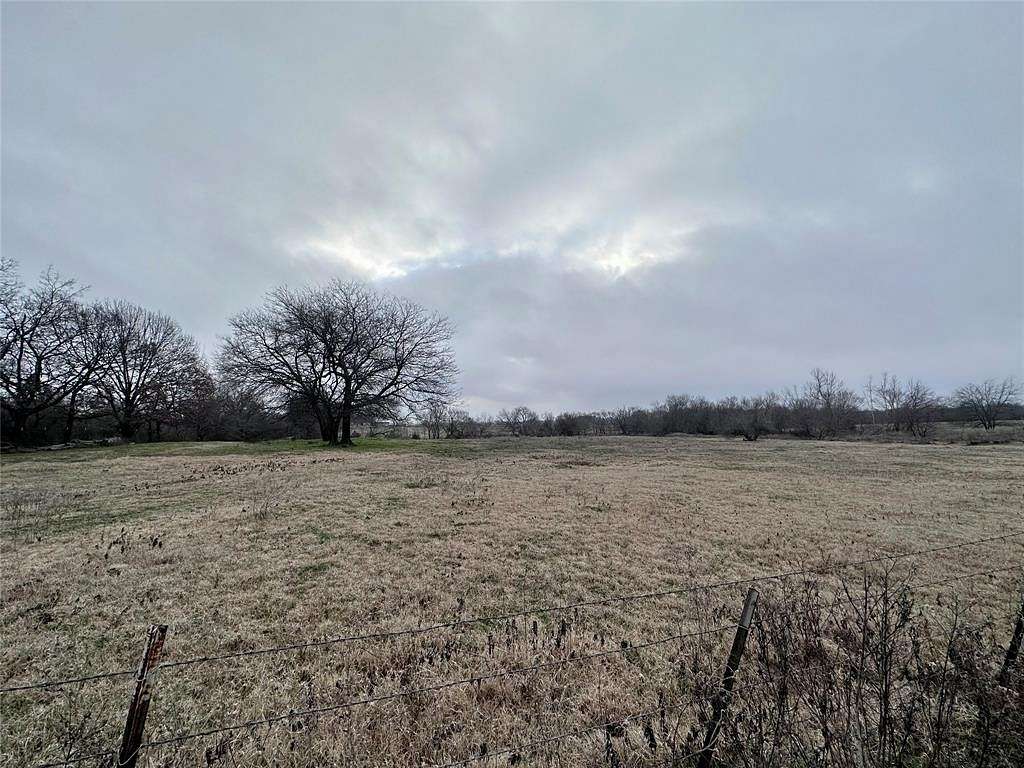 25 Acres of Agricultural Land for Sale in Sulphur Springs, Texas