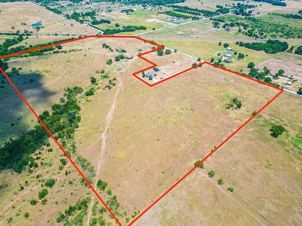 60 Acres of Land for Sale in Corsicana, Texas