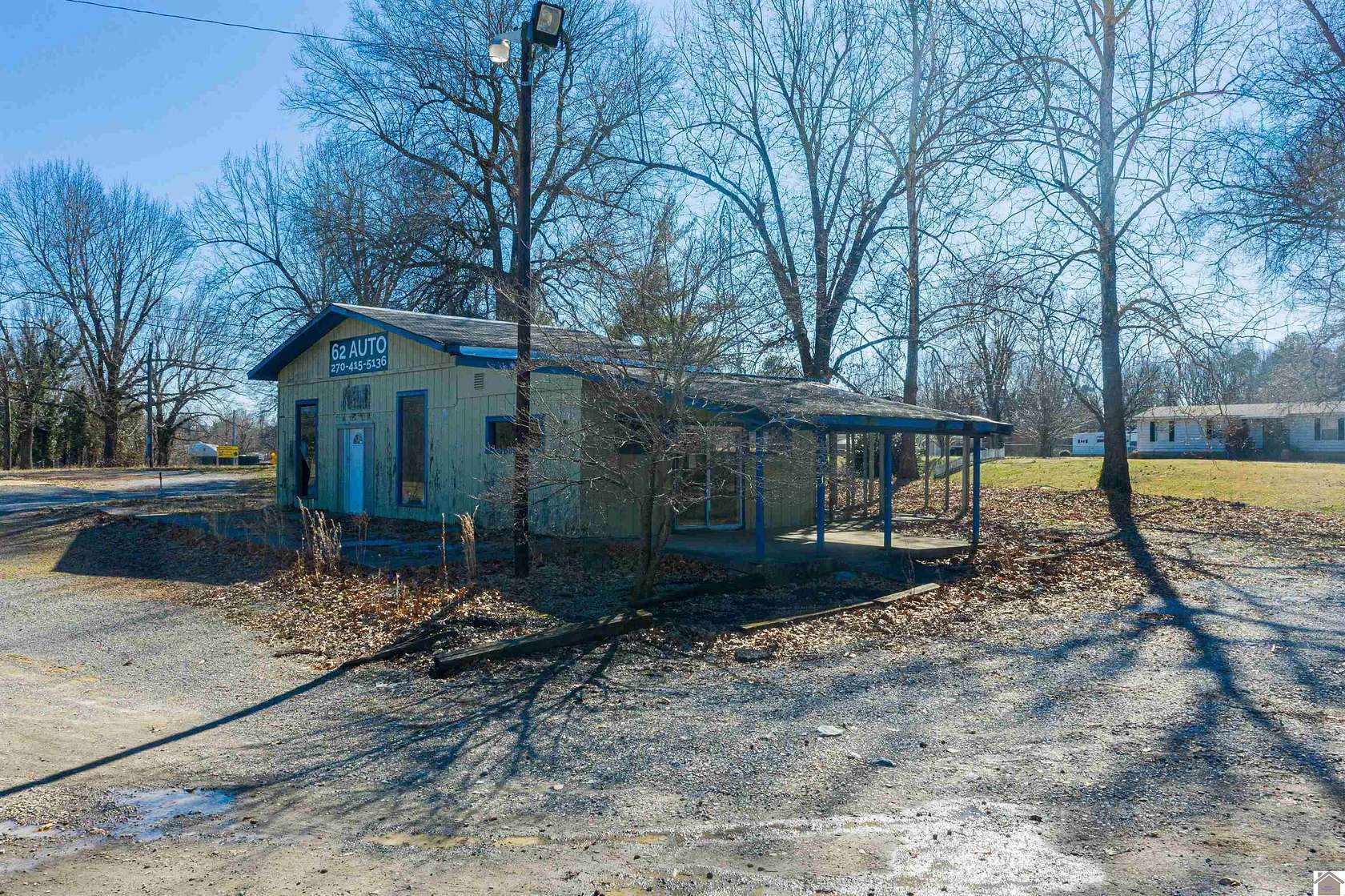 5 Acres of Commercial Land for Sale in Paducah, Kentucky