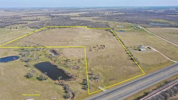 Commercial Land for Sale in Thorndale, Texas