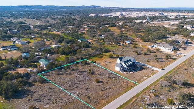 1 Acre of Residential Land for Sale in Spicewood, Texas