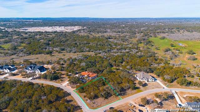 1.1 Acres of Residential Land for Sale in Spicewood, Texas