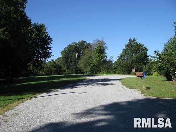 2.5 Acres of Residential Land for Sale in Carbondale, Illinois