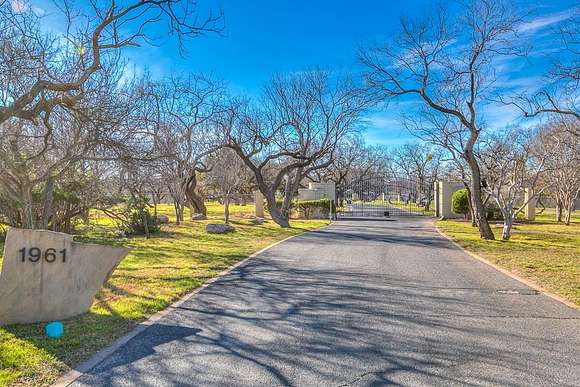 3 Acres of Residential Land with Home for Sale in San Angelo, Texas