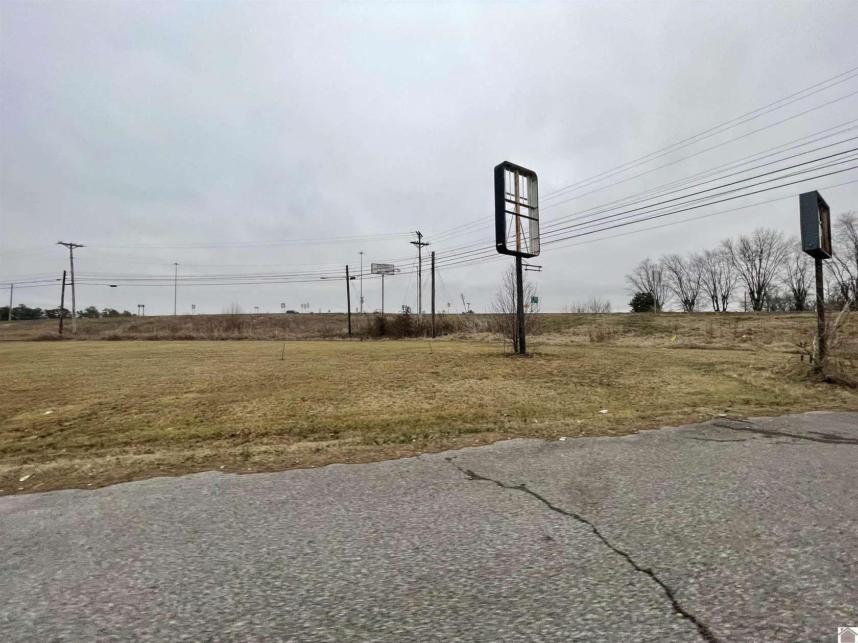 0.78 Acres of Commercial Land for Sale in Mayfield, Kentucky