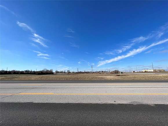 10 Acres of Commercial Land for Sale in Perryville, Missouri