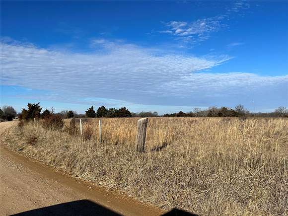 8 Acres of Land for Sale in Owensville, Missouri