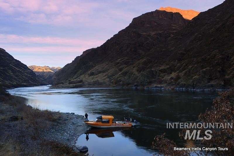 4.33 Acres of Improved Residential Land for Sale in Clarkston, Washington