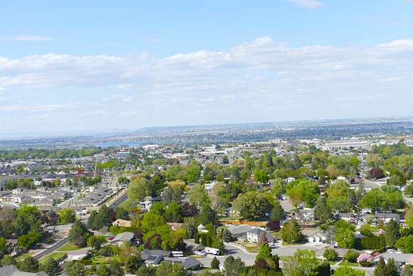 0.71 Acres of Residential Land for Sale in Kennewick, Washington