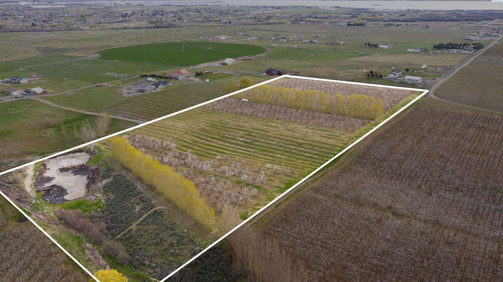 20 Acres of Agricultural Land for Sale in Kennewick, Washington