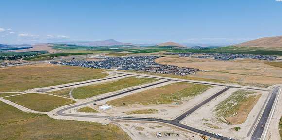 1.1 Acres of Residential Land for Sale in Kennewick, Washington