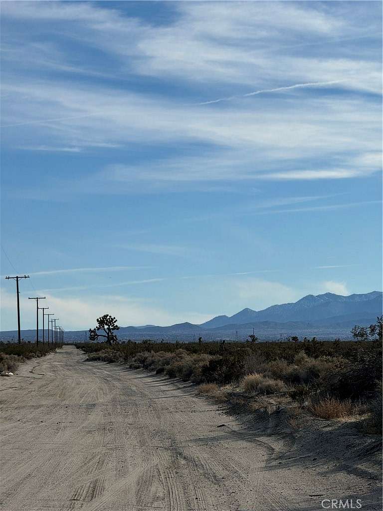 40 Acres of Commercial Land for Sale in Adelanto, California