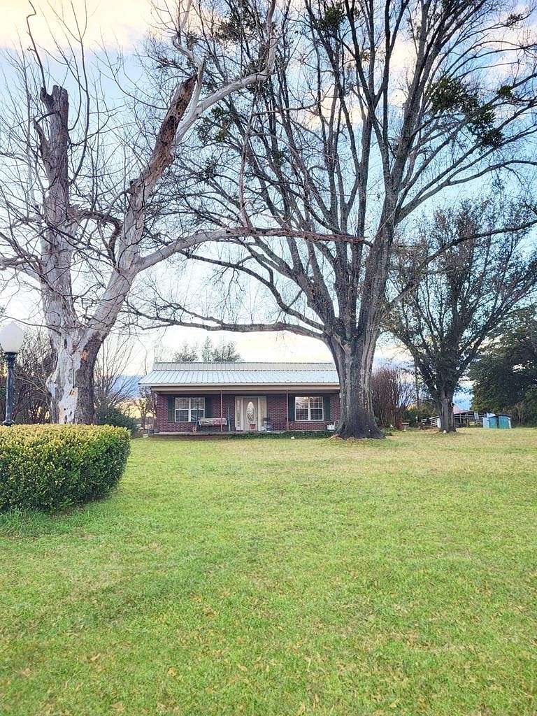 2.4 Acres of Residential Land with Home for Sale in Athens, Texas
