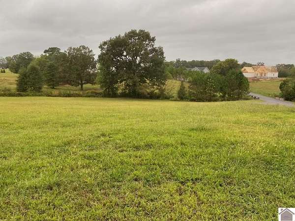 1.59 Acres of Residential Land for Sale in Benton, Kentucky