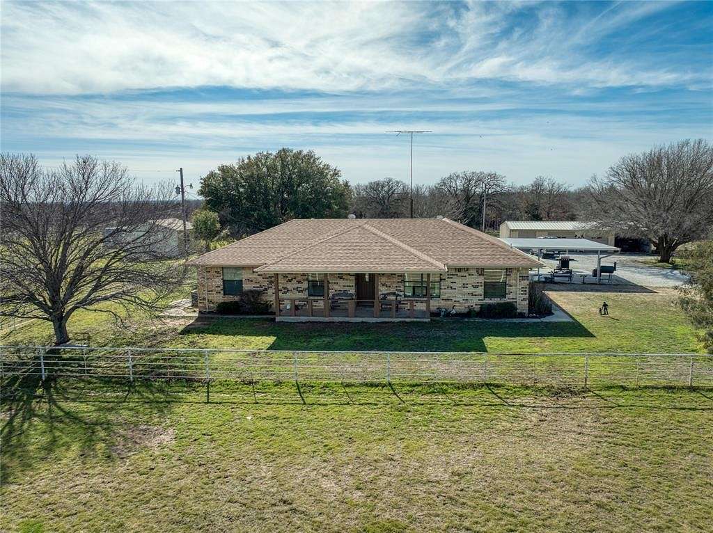 30 Acres of Land with Home for Sale in Sunset, Texas