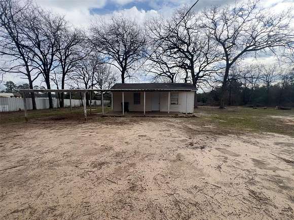 2.6 Acres of Residential Land with Home for Sale in Lindale, Texas