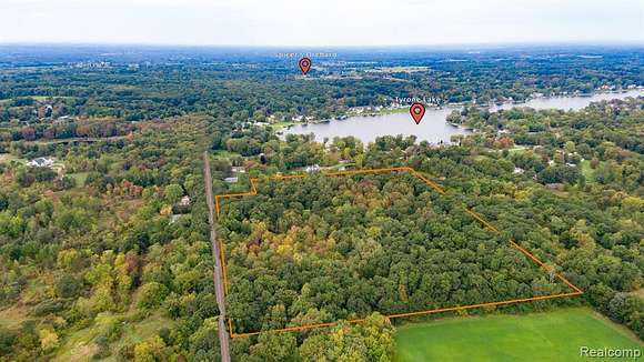 25.6 Acres of Agricultural Land for Sale in Fenton, Michigan