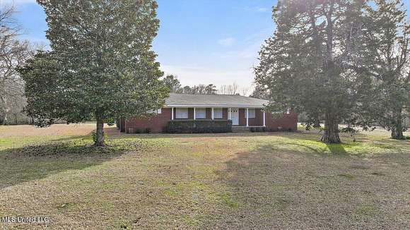 10 Acres of Residential Land with Home for Sale in Raymond, Mississippi