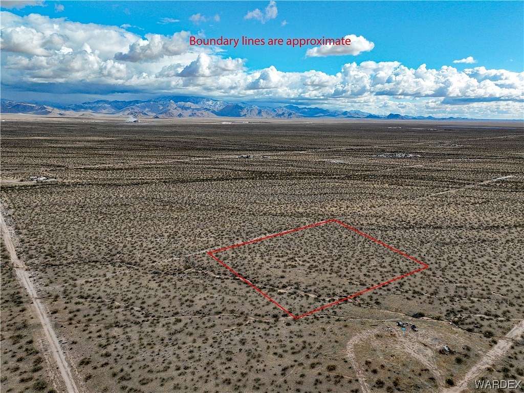 2.4 Acres of Residential Land for Sale in Golden Valley, Arizona