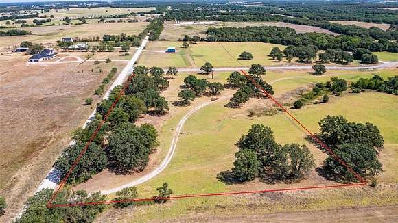 5 Acres of Residential Land for Sale in Nocona, Texas