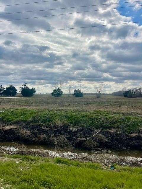 1.73 Acres of Residential Land for Sale in Van Vleck, Texas