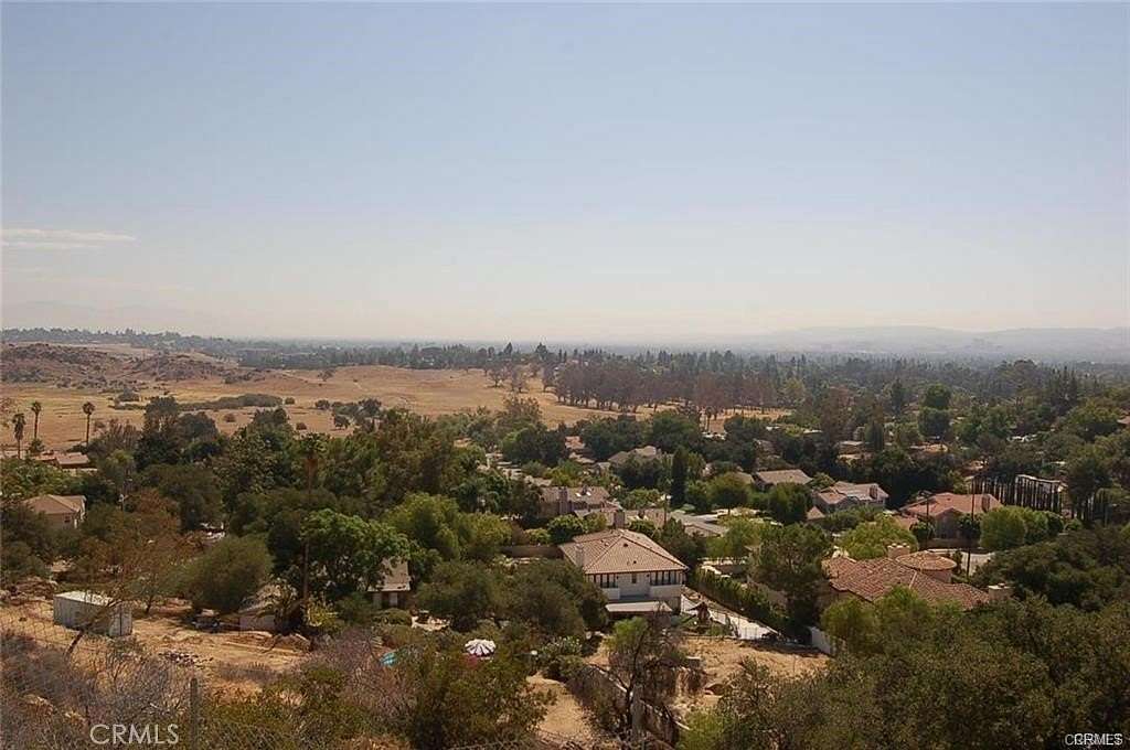 0.25 Acres of Land for Sale in West Hills, California