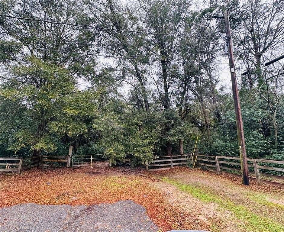 10.6 Acres of Land for Sale in Mobile, Alabama