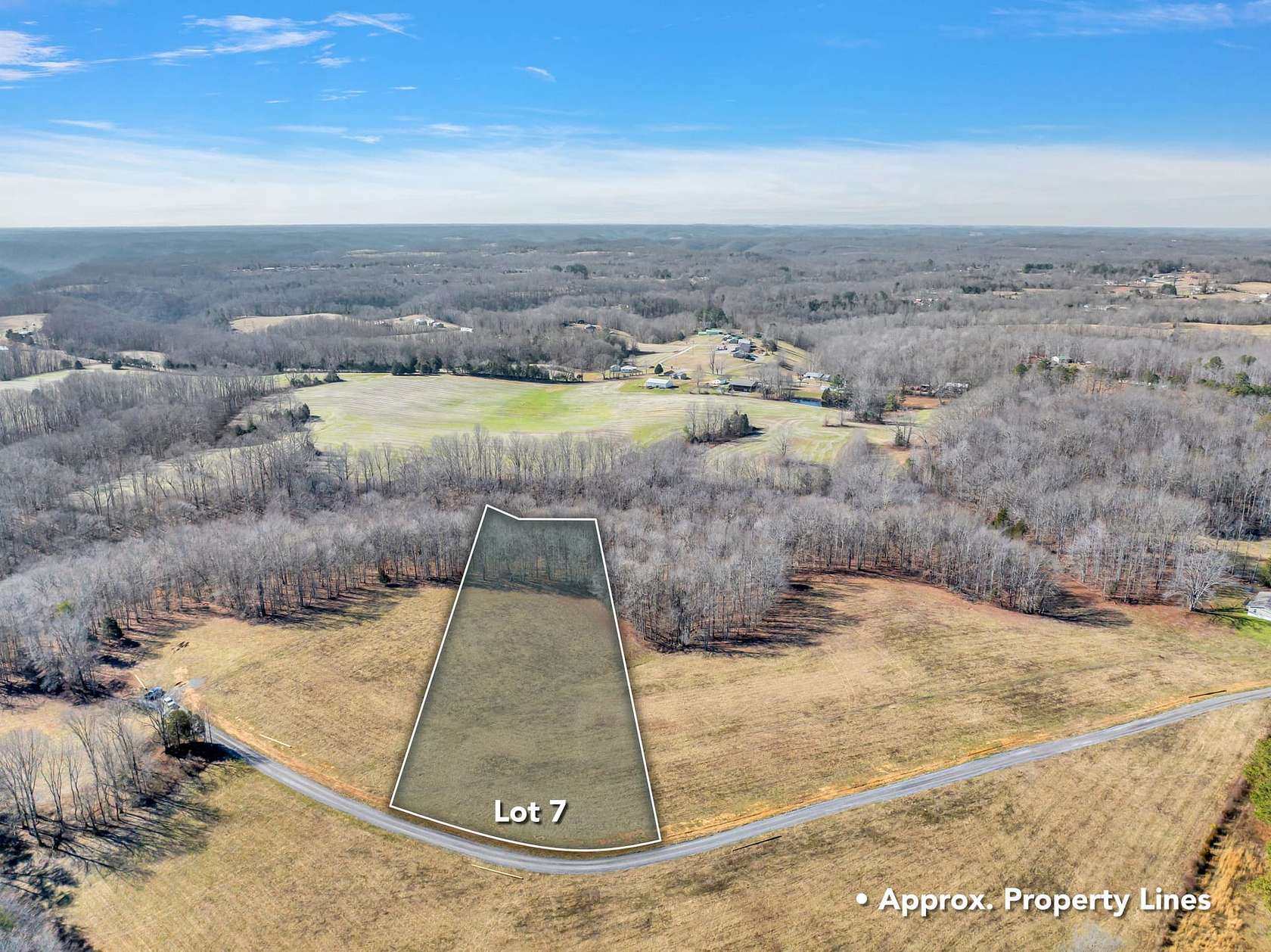 3 Acres of Residential Land for Sale in Gainesboro, Tennessee