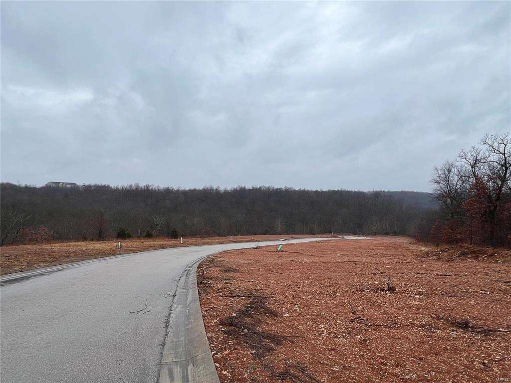 7 Acres of Land for Sale in St. Robert, Missouri
