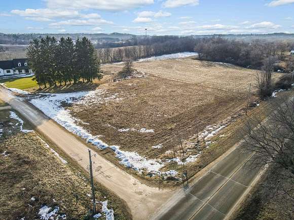 1 Acre of Residential Land for Sale in Sun Prairie, Wisconsin