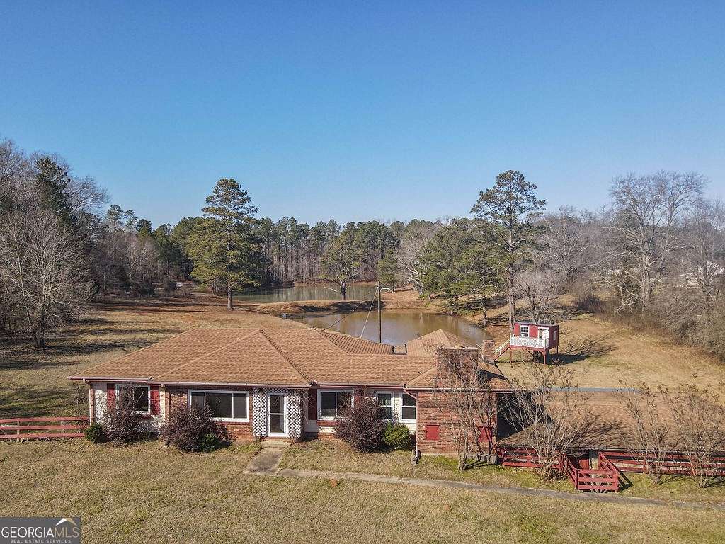 8.3 Acres of Residential Land with Home for Sale in Newnan, Georgia