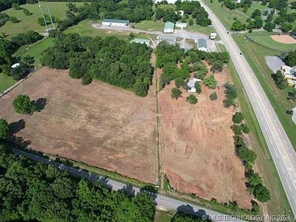 11 Acres of Land with Home for Sale in Tahlequah, Oklahoma